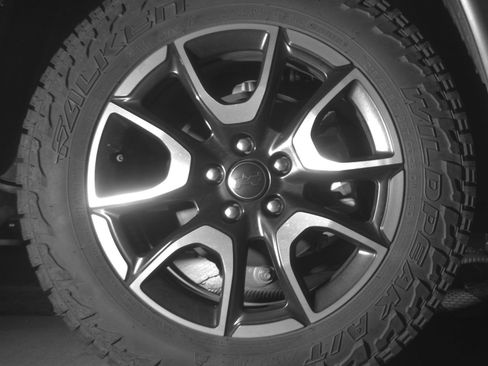 Used 2025 Jeep Compass Trailhawk AWD/4WD image 18