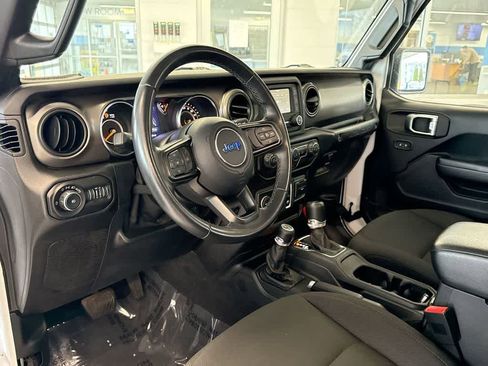 Used 2020 Jeep Wrangler Sport image 12