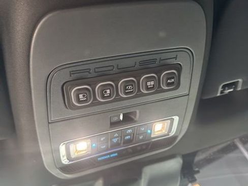 Used 2025 Ford F150 Lariat w/ Equipment Group 502A High image 27