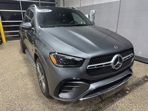Used 2025 Mercedes-Benz GLE 450e 4MATIC image 6