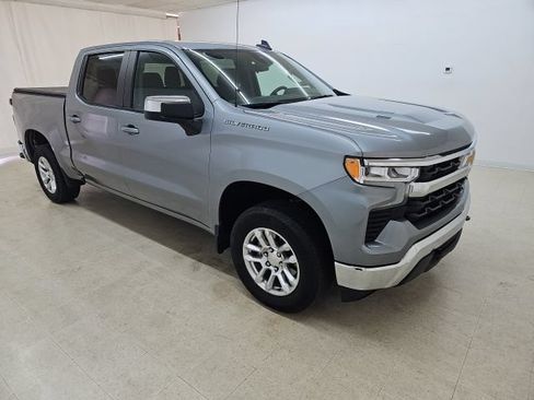 Used 2023 Chevrolet Silverado 1500 LT AWD/4WD image 13