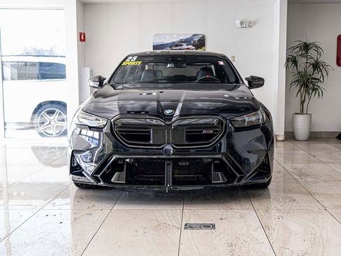 Used 2025 BMW M5 w/ Carbon Package image 2