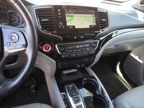 Certified 2021 Honda Pilot Elite image 21
