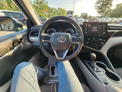 Used 2023 Toyota Camry LE FWD image 15