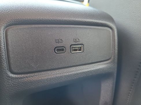 Used 2025 Chevrolet Trax LT w/ Driver Confidence Package FWD image 24