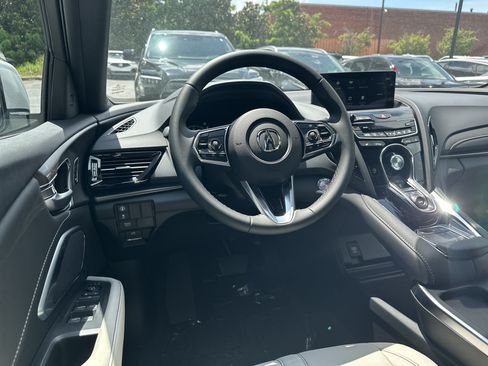 New 2026 Acura RDX SH-AWD image 15