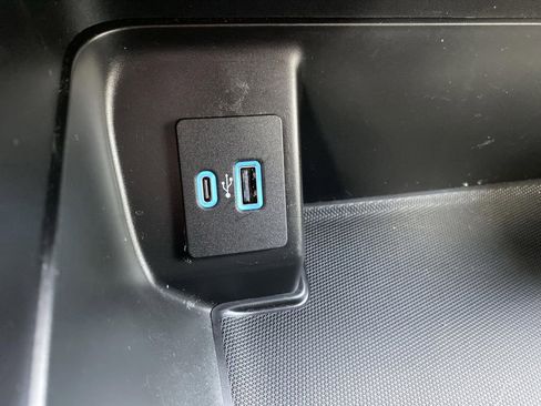 Certified 2022 Ford F150 XLT w/ Equipment Group 302A High image 28