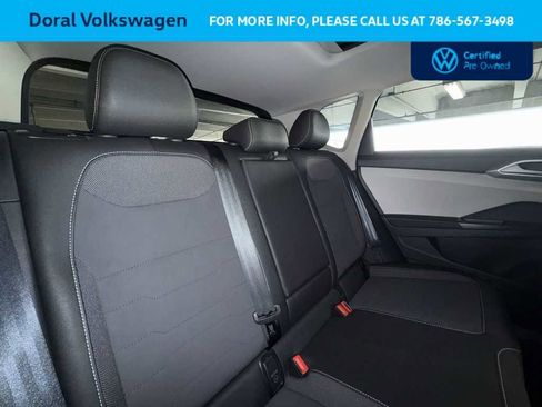 Used 2025 Volkswagen Taos SE FWD image 26