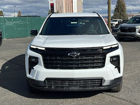New 2026 Chevrolet Traverse LT image 2
