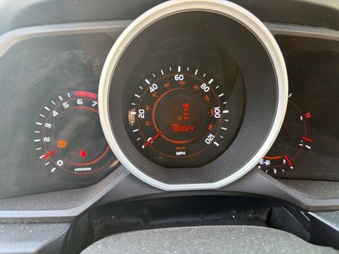 Used 2010 Toyota 4Runner Limited AWD/4WD image 10