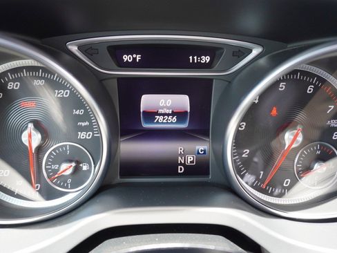 Used 2018 Mercedes-Benz GLA 250 4MATIC image 15