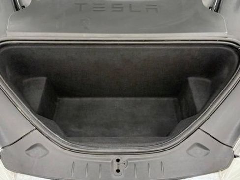 Used 2016 Tesla Model S 60D AWD/4WD image 9