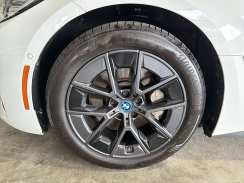 Used 2024 BMW i4 eDrive40 w/ Premium Package RWD image 11