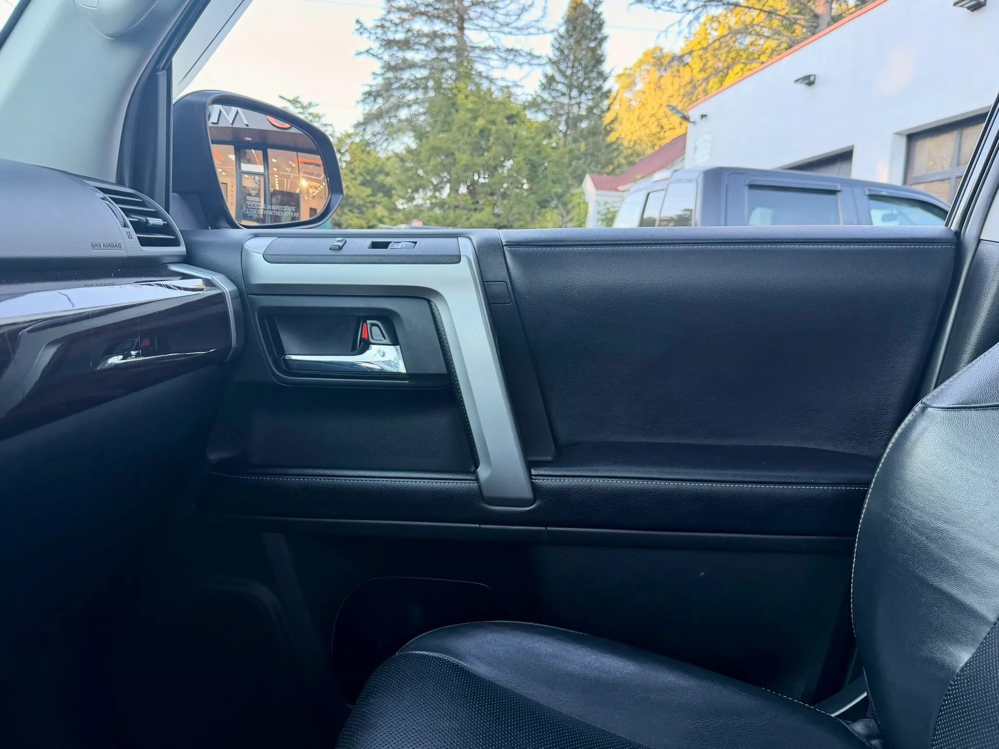 Used 2019 Toyota 4Runner Limited AWD/4WD image 20