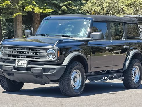 Used 2022 Ford Bronco 4-Door AWD/4WD image 9