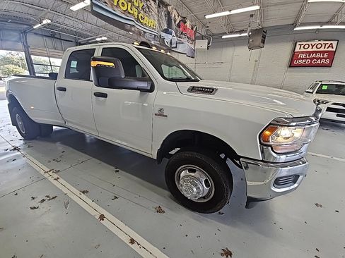Used 2023 RAM 3500 Tradesman image 3