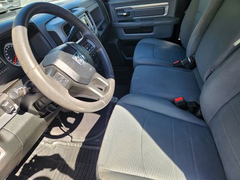 Used 2015 RAM 3500 Tradesman w/ Chrome Appearance Group AWD/4WD image 16