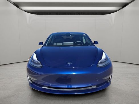 Used 2019 Tesla Model 3 Standard Range Plus image 8