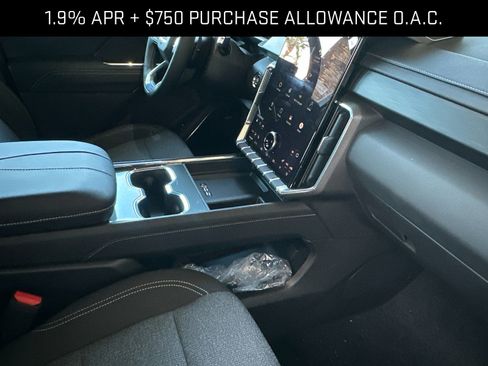 New 2026 GMC Acadia Elevation image 17