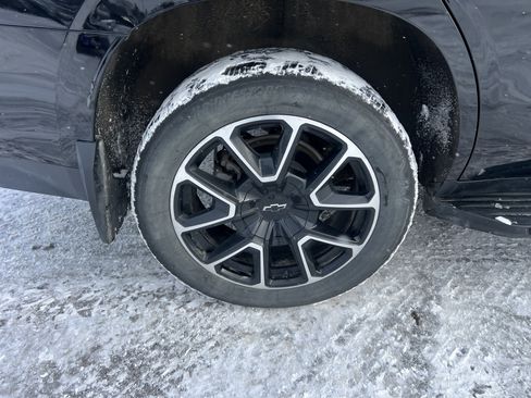 Certified 2022 Chevrolet Tahoe RST w/ Luxury Package image 11