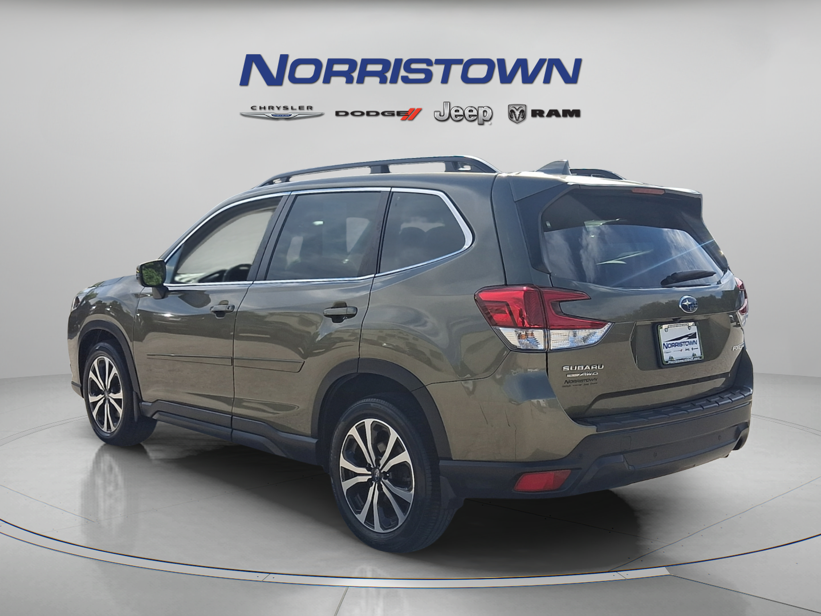 Used 2022 Subaru Forester Limited AWD/4WD image 4