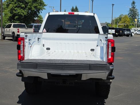 Used 2023 Ford F350 Lariat w/ Lariat Ultimate Package AWD/4WD image 9
