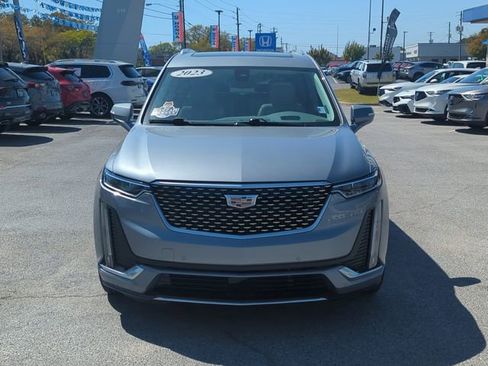 Used 2023 Cadillac XT6 Premium Luxury w/ Technology Package image 9