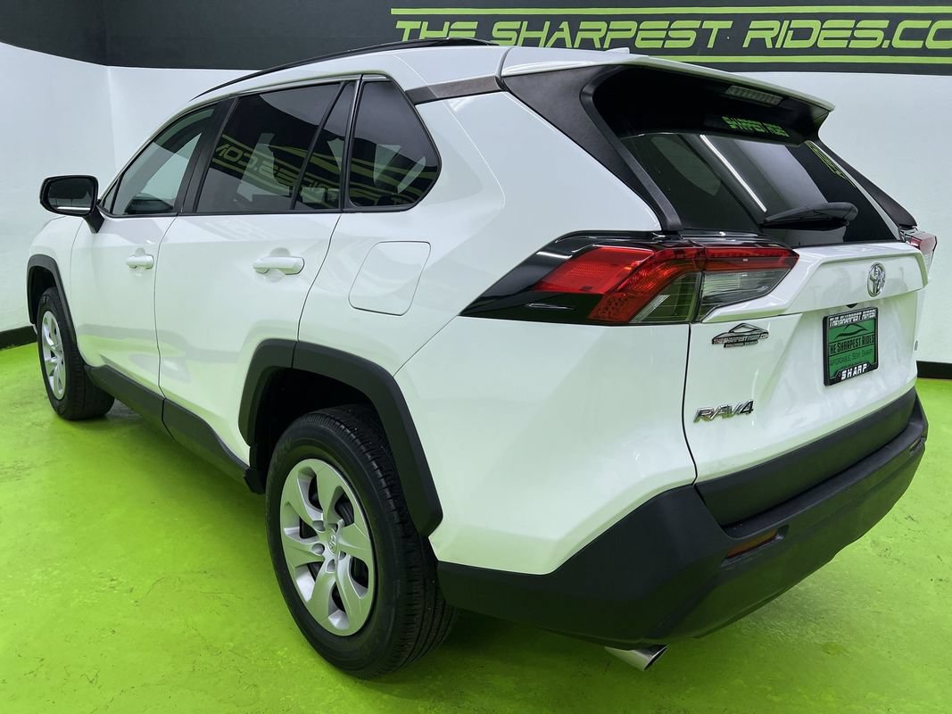 Used 2021 Toyota RAV4 LE FWD image 7