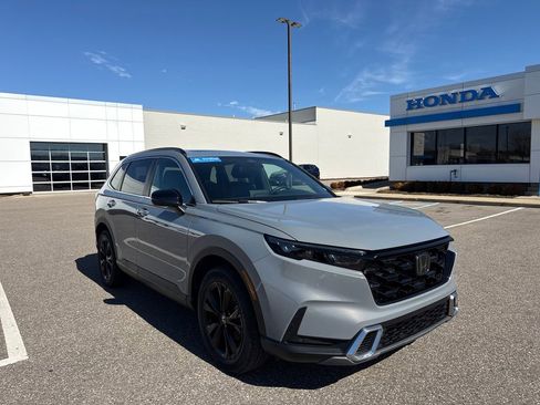 Certified 2023 Honda CR-V Sport Touring image 2