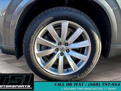 Used 2016 Volvo XC90 T6 Momentum image 9
