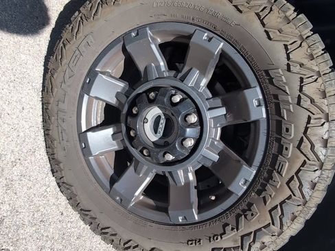 Used 2023 Ford F350 Lariat w/ Lariat Ultimate Package AWD/4WD image 8