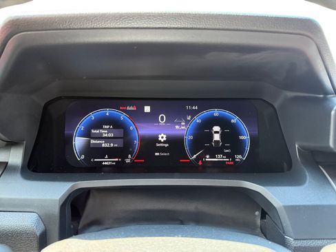 Used 2024 Toyota Tacoma TRD Off-Road w/ TRD Off Road Upgrade Package AWD/4WD image 11