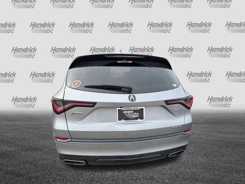 Used 2023 Acura MDX A-Spec image 9