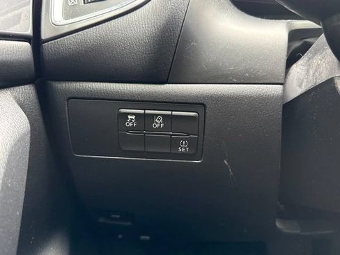 Used 2018 MAZDA MAZDA3 Grand Touring w/ Premium Equipment Package FWD image 20
