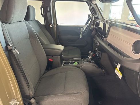 New 2026 Jeep Gladiator Sport image 20