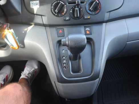 Used 2017 Nissan NV200 SV w/ Technology Package image 34