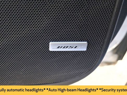 Used 2024 Buick Enclave Avenir w/ Avenir Technology Package image 15