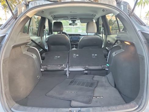 Used 2023 Nissan Kicks SR w/ SR Premium Package FWD image 5