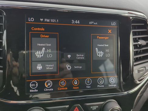 Used 2022 Jeep Grand Cherokee Laredo X image 23