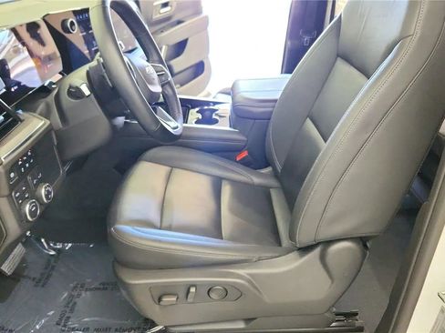 Used 2025 Chevrolet Tahoe LT AWD/4WD image 23