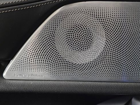 Used 2016 BMW 750i xDrive image 15