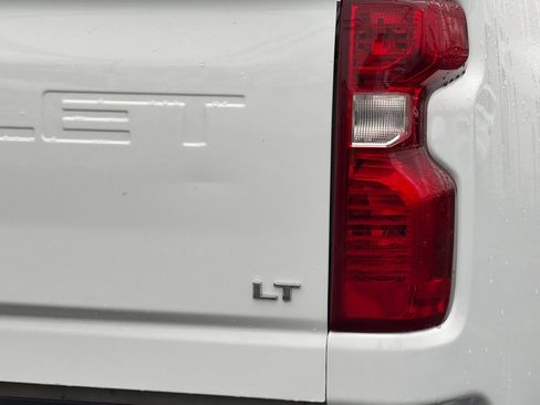 Used 2022 Chevrolet Silverado 3500 LT w/ Convenience Package image 22