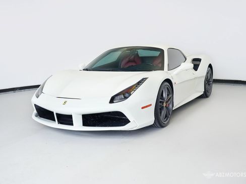 Used 2019 Ferrari 488 Spider RWD image 2