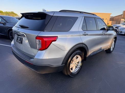 Used 2020 Ford Explorer XLT w/ Equipment Group 202A AWD/4WD image 5