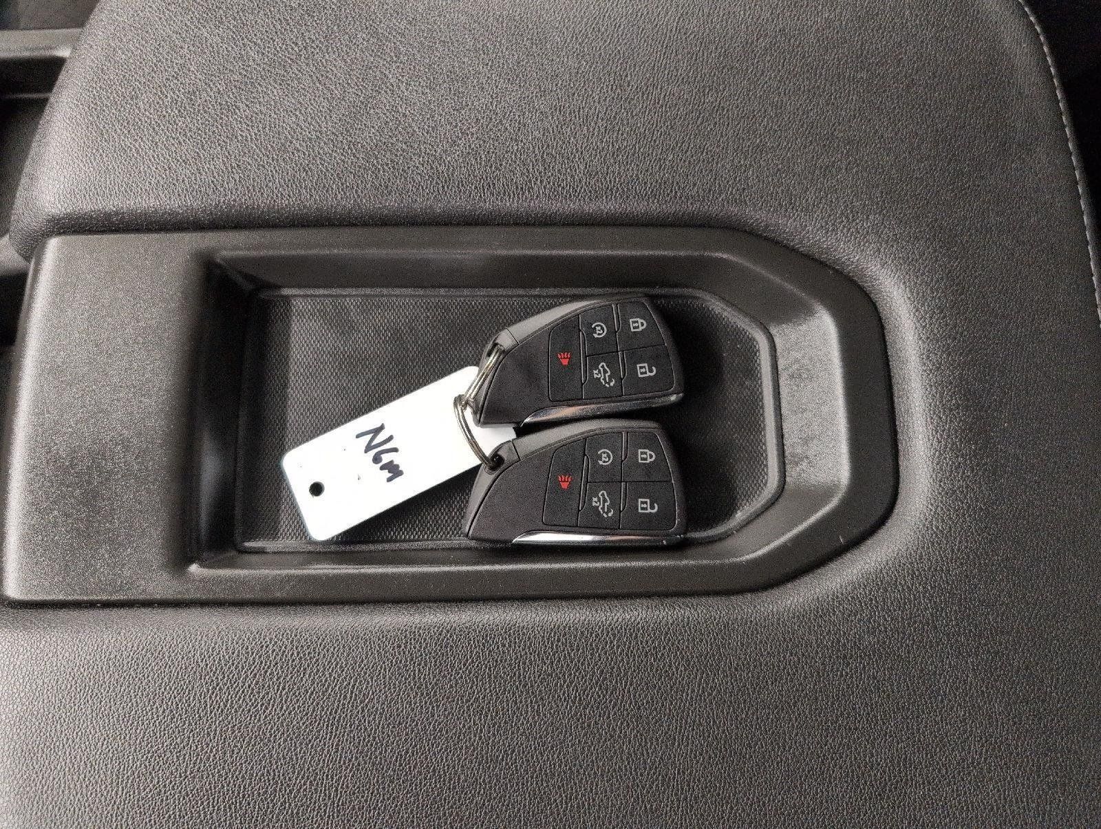Used 2024 Chevrolet Silverado 1500 LT AWD/4WD image 26