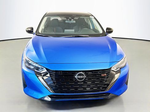 Used 2024 Nissan Sentra SR image 2