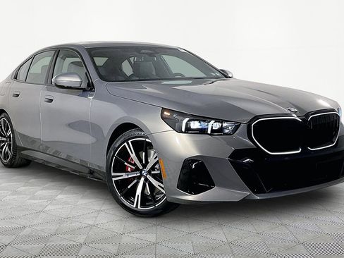 New 2026 BMW 530i xDrive w/ M Sport Package image 3