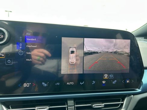 New 2026 Chevrolet Equinox EV LT AWD/4WD image 17