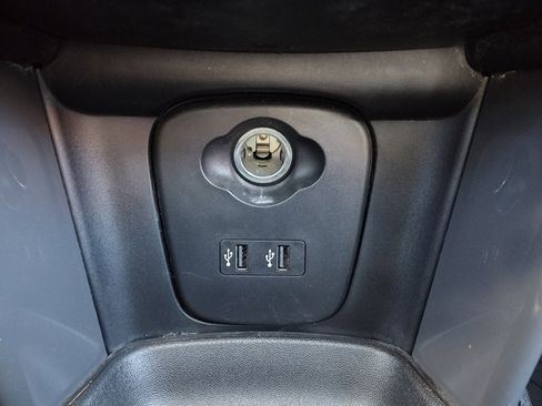 Used 2019 MINI Cooper 2-Door Hardtop image 22