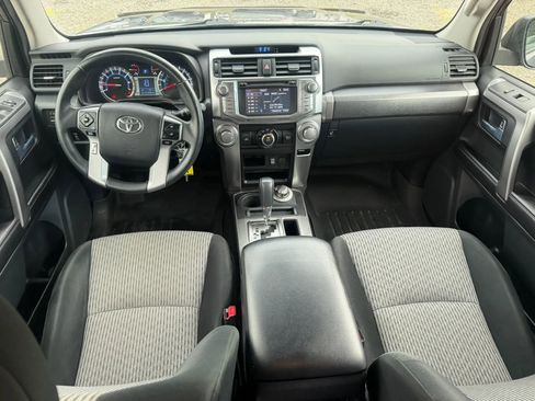 Used 2016 Toyota 4Runner SR5 AWD/4WD image 16